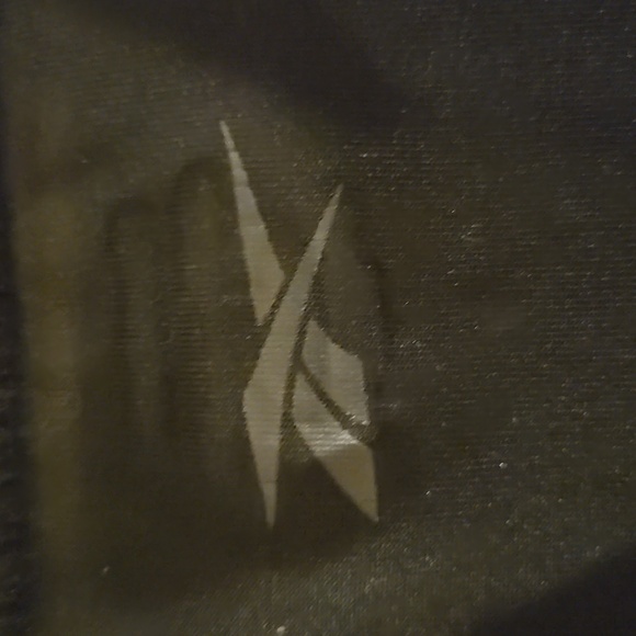 Men's Reebok Long-Sleeve Shirt in Size XL - Picture 5 of 5